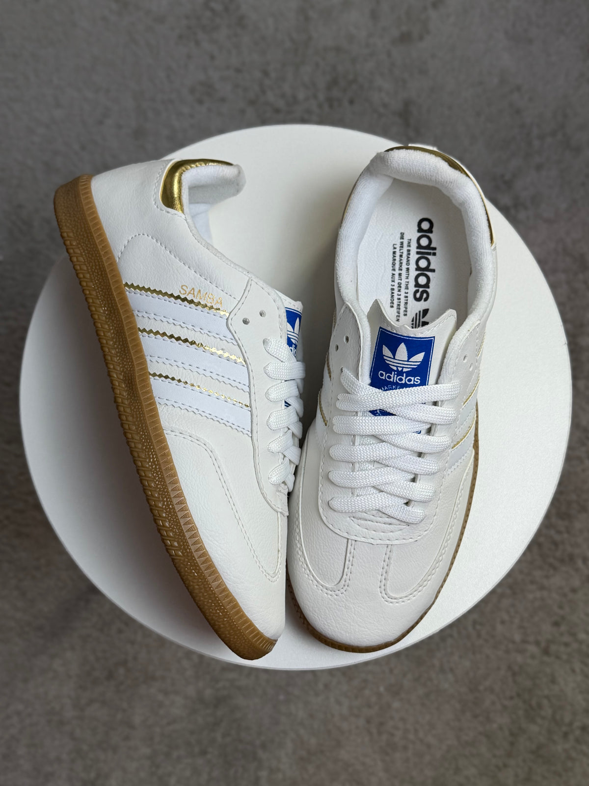 Tênis SMB - Branco e Dourado - Couro Eco
