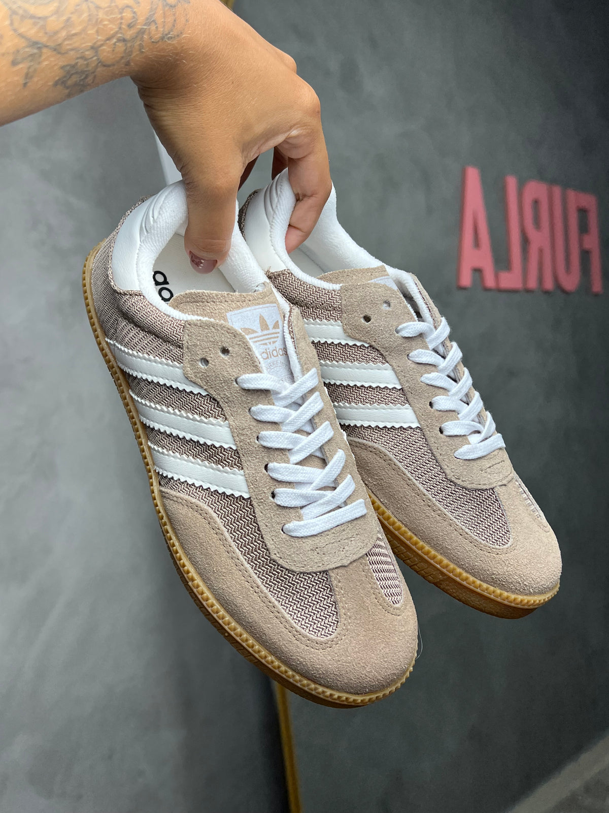 Tênis SMB - Cardboard Areia - Couro legítimo