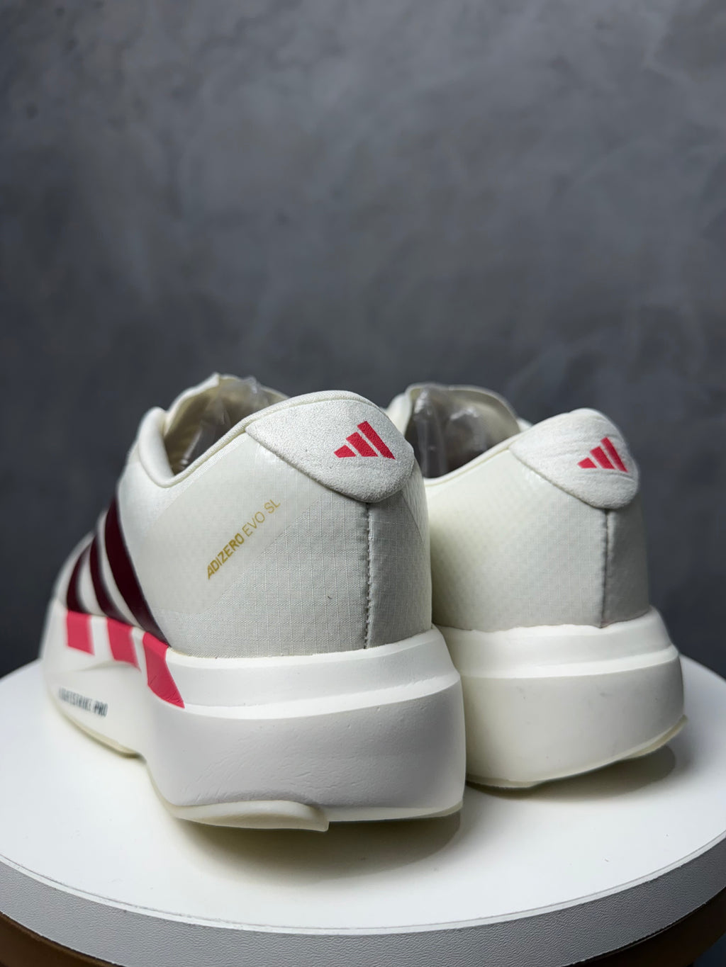 Tênis Adizero Evo - Off/ Cherry