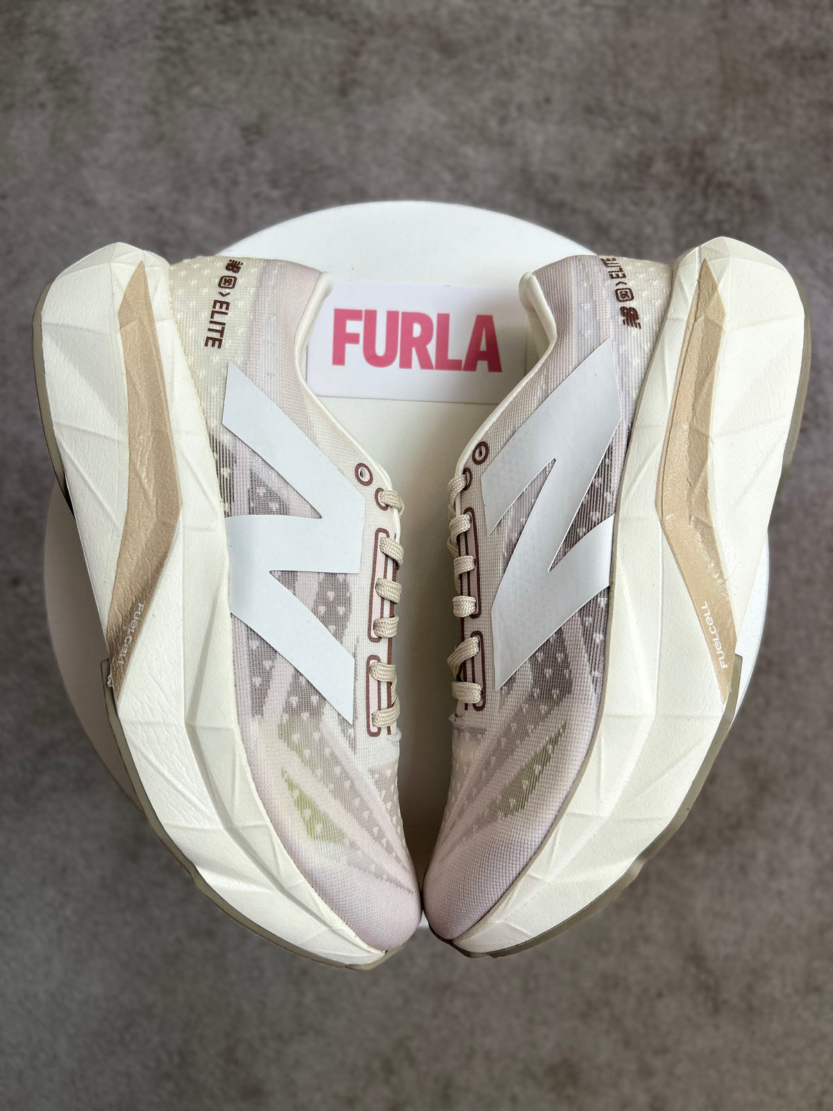 Tênis Nb Fuelcell - Off Nude