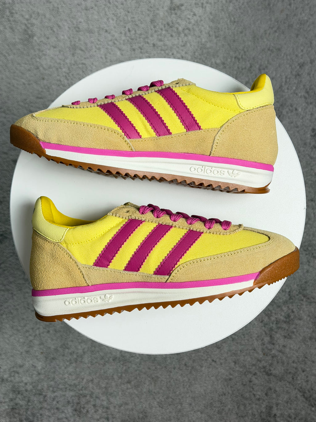 SL72 - Yellow Pink - Couro Legítimo