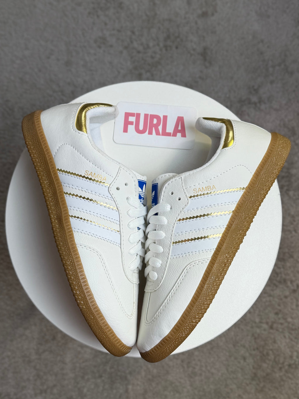 Tênis SMB - Branco e Dourado - Couro Eco