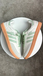 Tênis SMB - Off white e Verde- Couro Eco