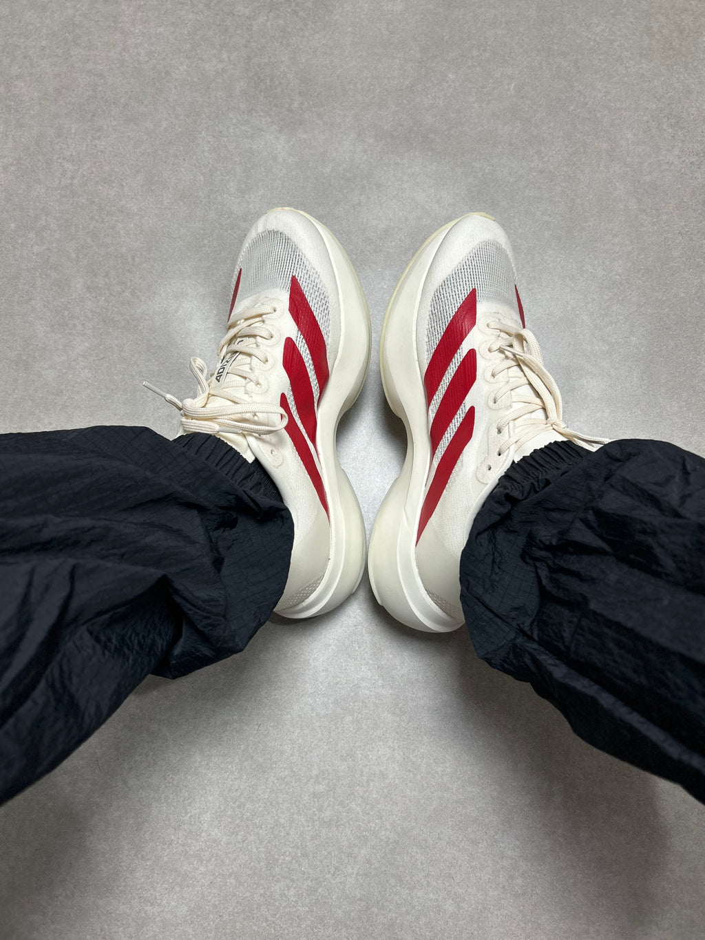 Tênis Adizero Evo - Branco e Vermelho