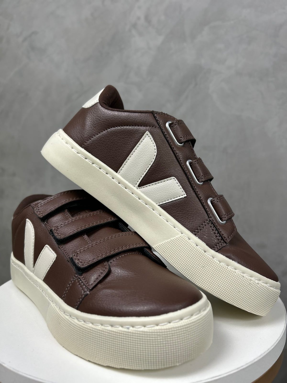 Tênis V Velcro Café - Couro Eco