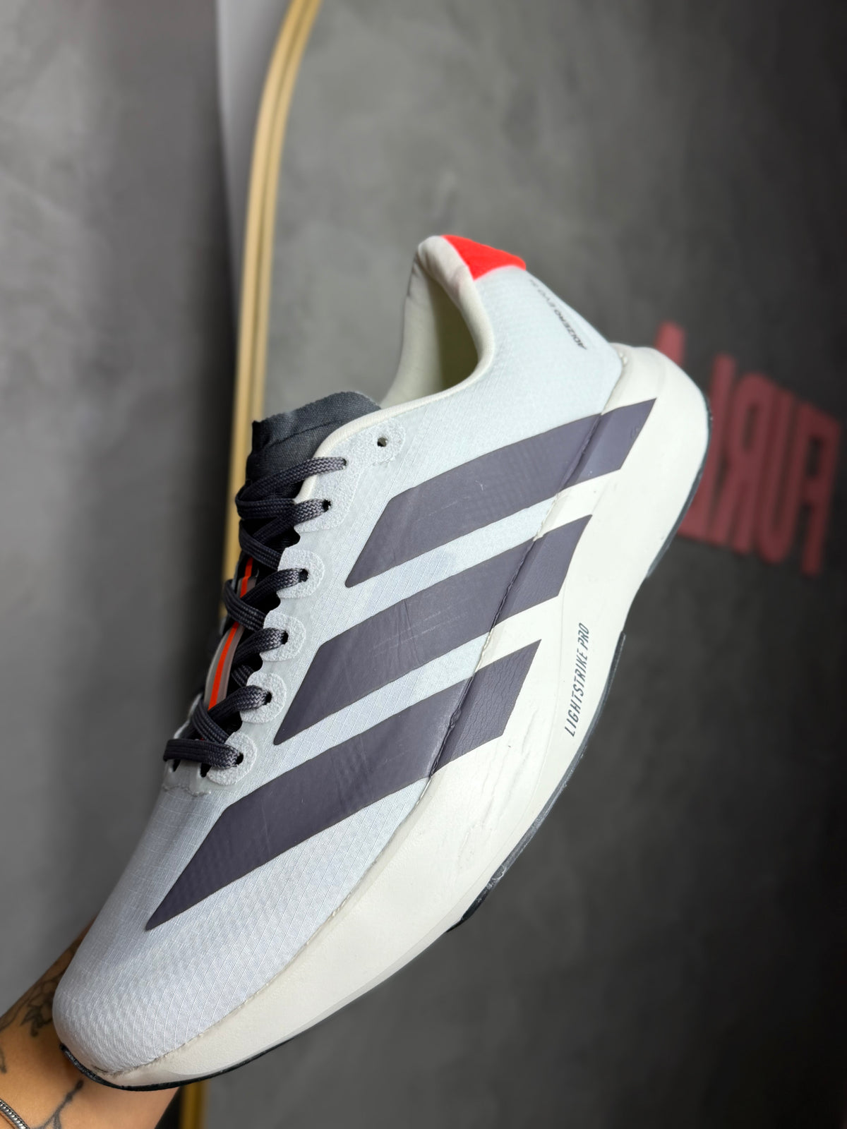 Tênis Adizero Evo - Branco/Preto/Laranja - Edição Especial