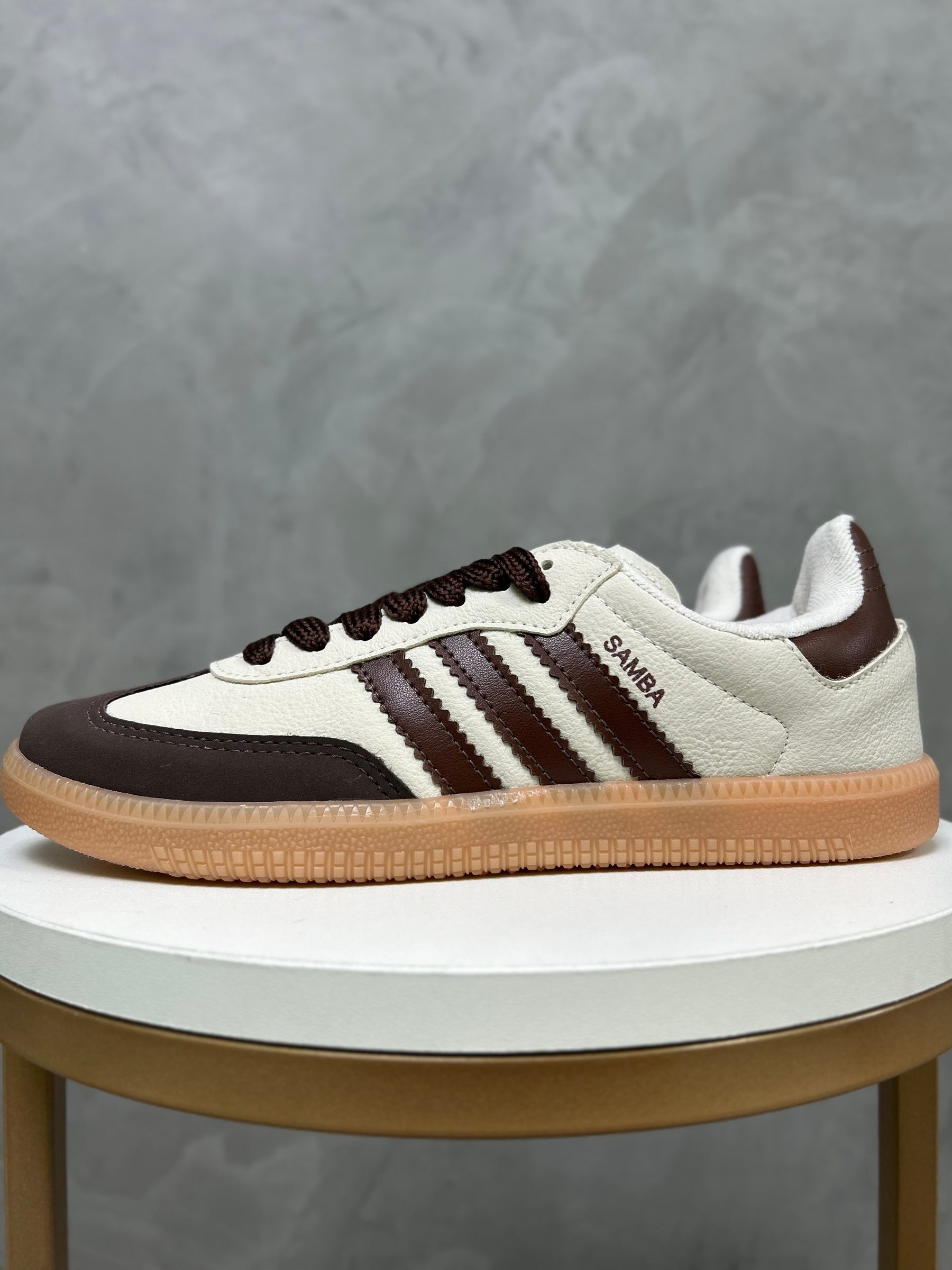 Tênis SMB - Off e Café - Couro Eco