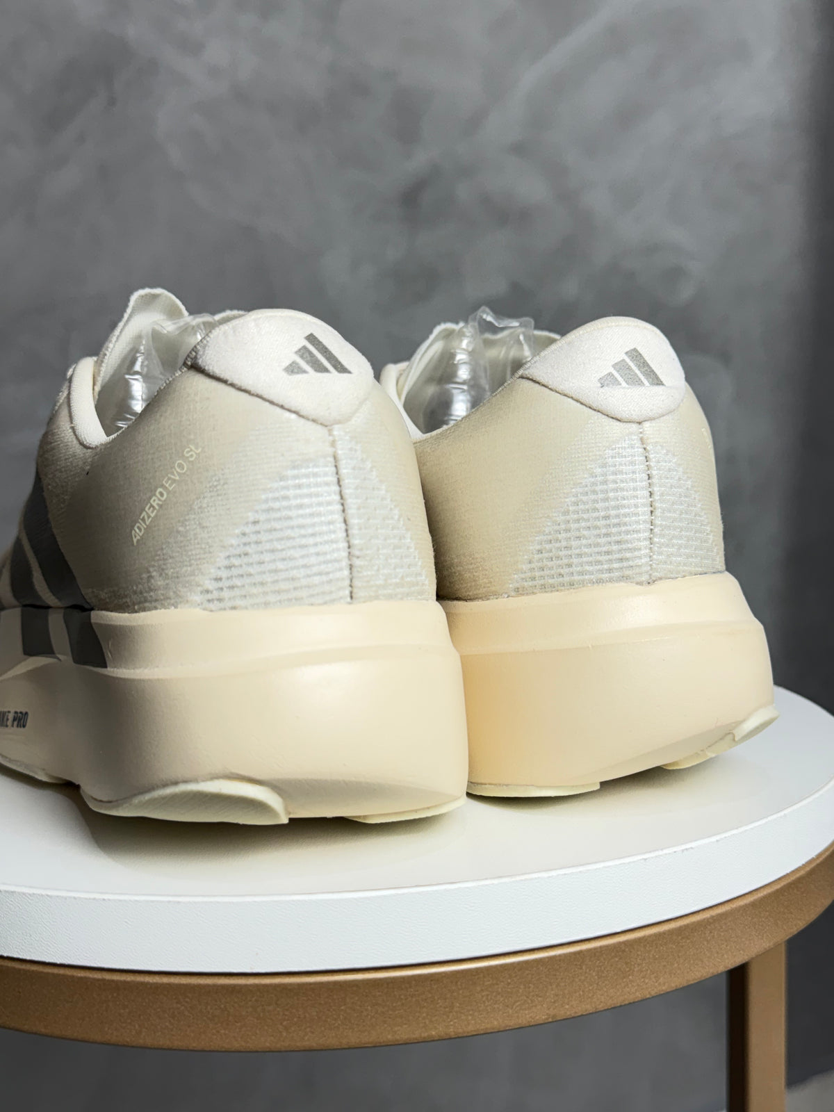 Tênis Adizero off e Prata