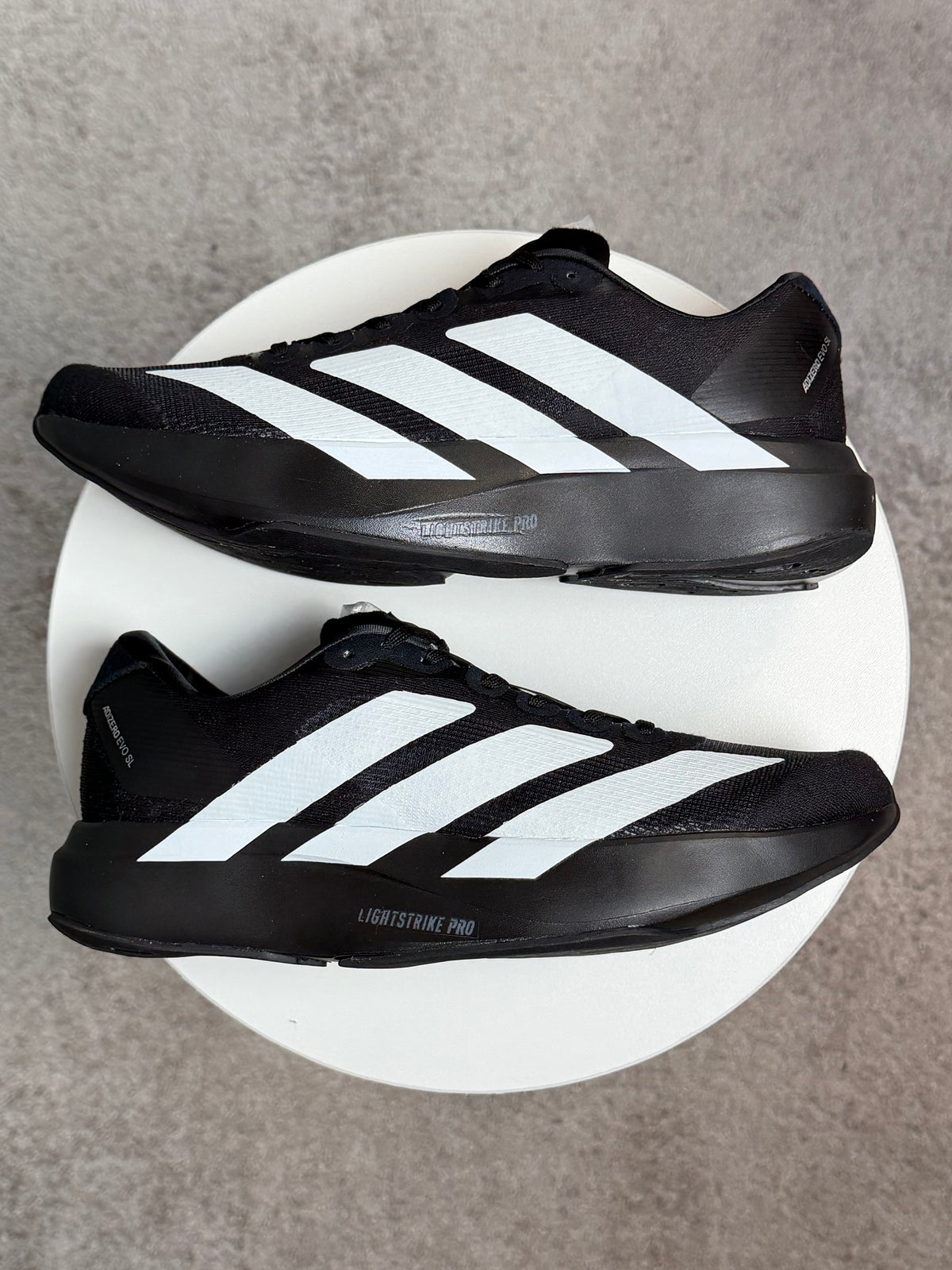 Tênis Adizero Evo - Preto e Branco